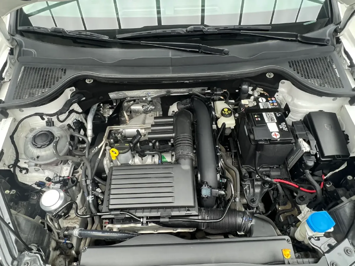 2022 Skoda Karoq 1.4T 150HP L4 7DCT,autocango,china used car exporter,china ev exporter,chinese used car exporter,chinese used ev exporter