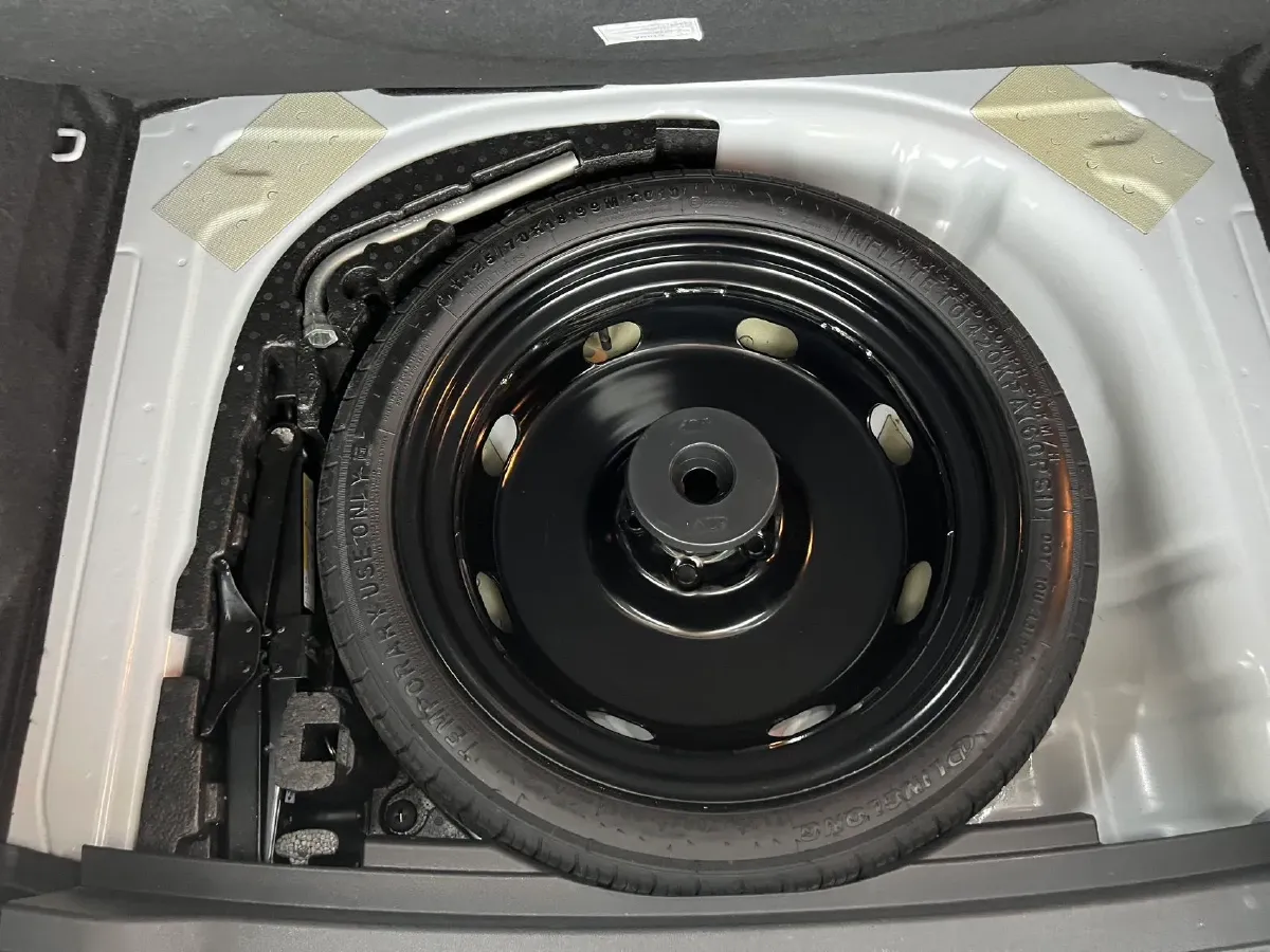 2022 Skoda Karoq 1.4T 150HP L4 7DCT,autocango,china used car exporter,china ev exporter,chinese used car exporter,chinese used ev exporter