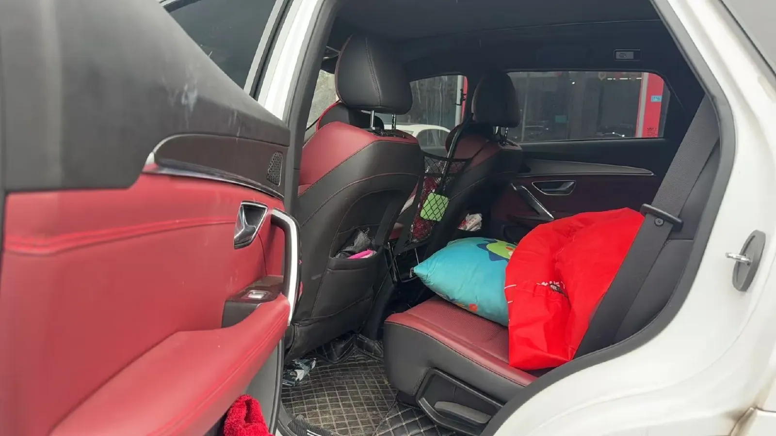 2021 Jetour X70 1.6T 197HP L4 7DCT,autocango,china used car exporter,china ev exporter,chinese used car exporter,chinese used ev exporter