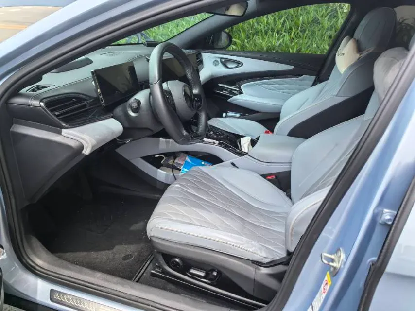 2022 AITO AITO M5 Range Extended 125HP REEV 40KWH,autocango,china used car exporter,china ev exporter,chinese used car exporter,chinese used ev exporter