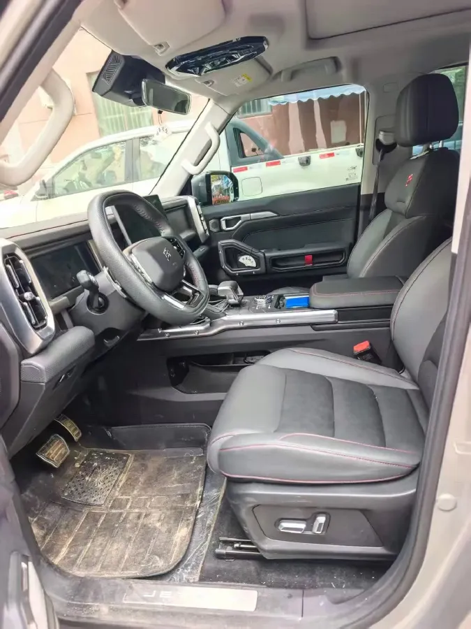 2023 Jetour Traveller 2.0T 254HP L4 7DCT,autocango,china used car exporter,china ev exporter,chinese used car exporter,chinese used ev exporter