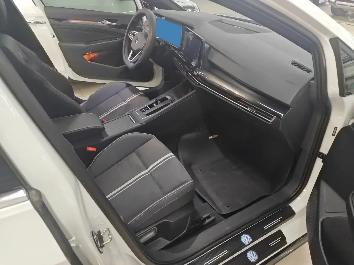 2023 Volkswagen Golf 1.4T 150HP L4 7DCT,autocango,china used car exporter,china ev exporter,chinese used car exporter,chinese used ev exporter