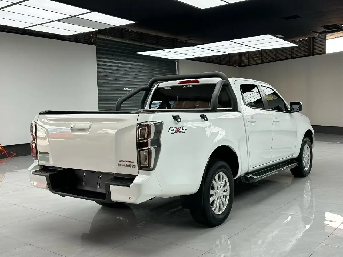 2023 Isuzu LingTuo 2.5T 150HP L4 6MT,autocango,china used car exporter,china ev exporter,chinese used car exporter,chinese used ev exporter