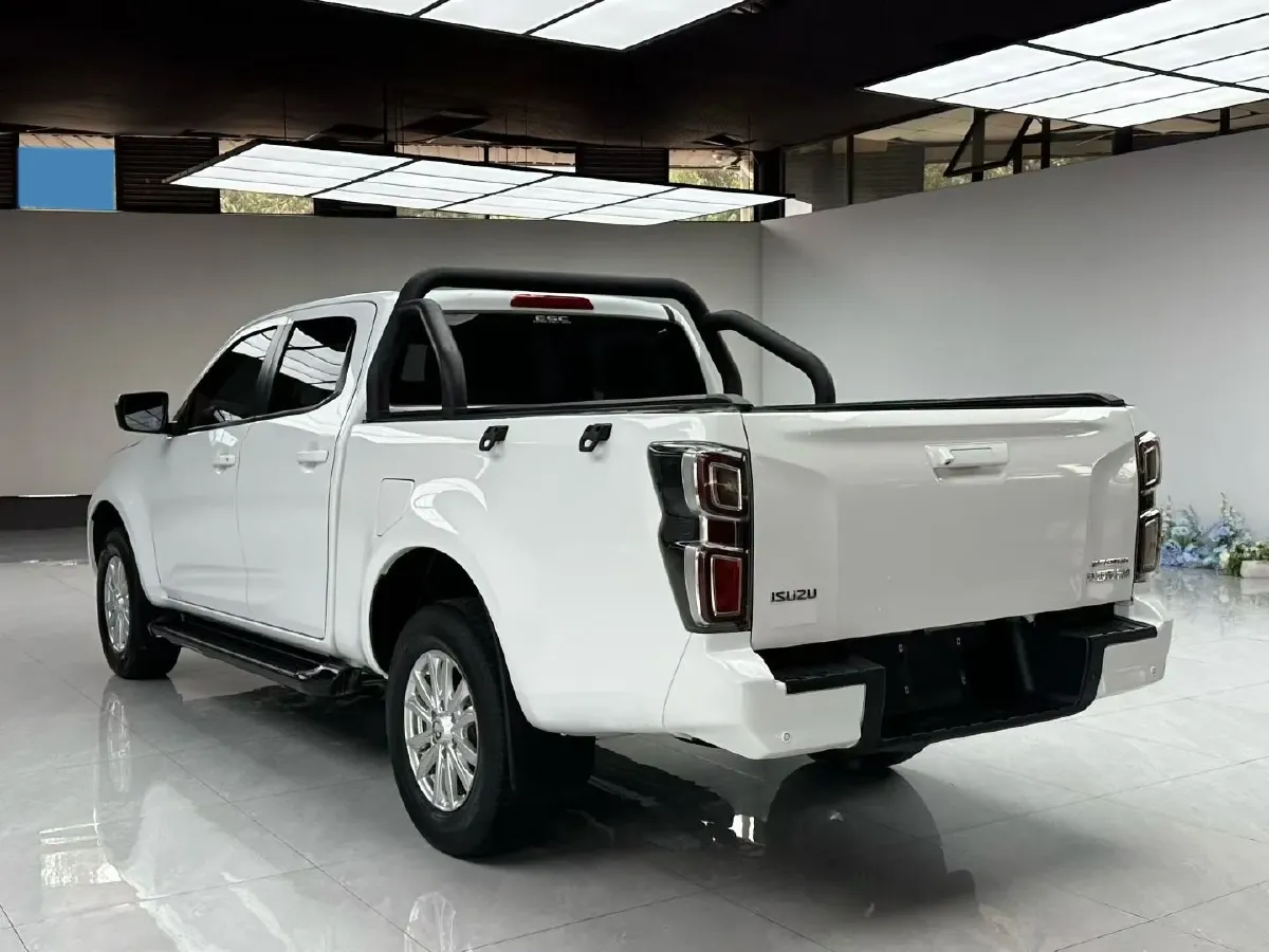 2023 Isuzu LingTuo 2.5T 150HP L4 6MT,autocango,china used car exporter,china ev exporter,chinese used car exporter,chinese used ev exporter