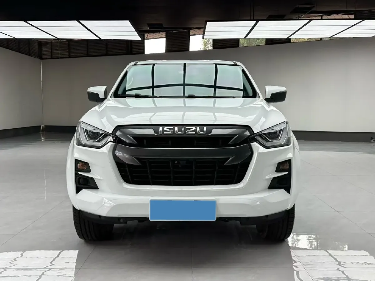 2023 Isuzu LingTuo 2.5T 150HP L4 6MT,autocango,china used car exporter,china ev exporter,chinese used car exporter,chinese used ev exporter