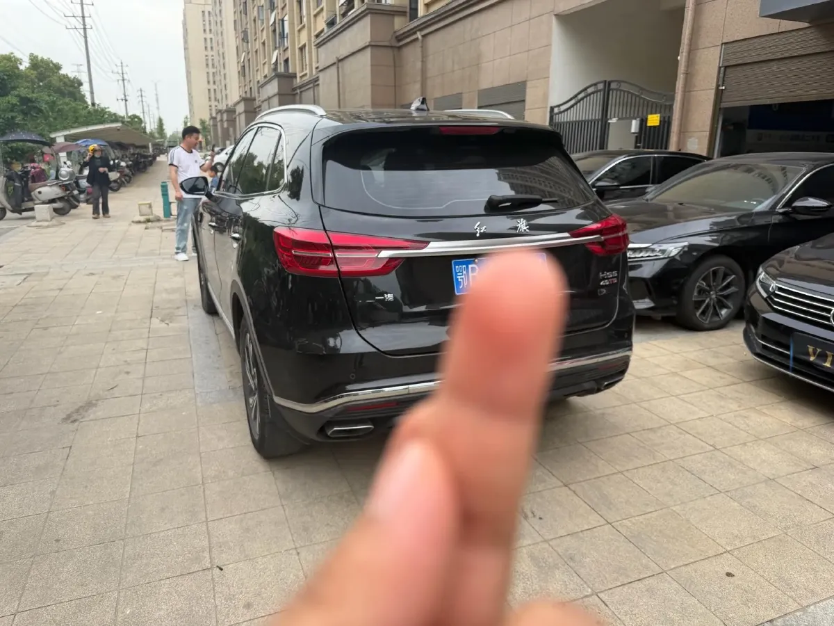 2022 HongQi HS5 2.0T 224HP L4 6AT,autocango,china used car exporter,china ev exporter,chinese used car exporter,chinese used ev exporter