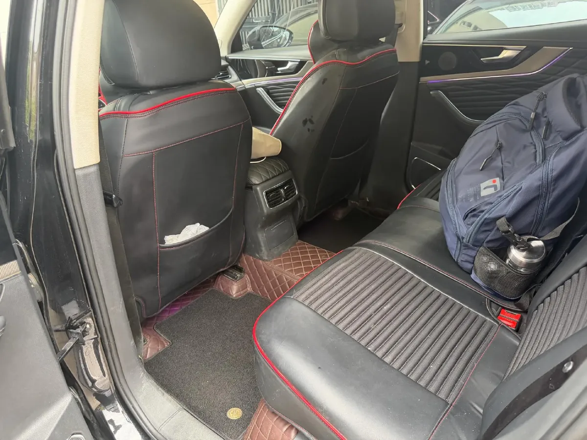 2022 HongQi HS5 2.0T 224HP L4 6AT,autocango,china used car exporter,china ev exporter,chinese used car exporter,chinese used ev exporter