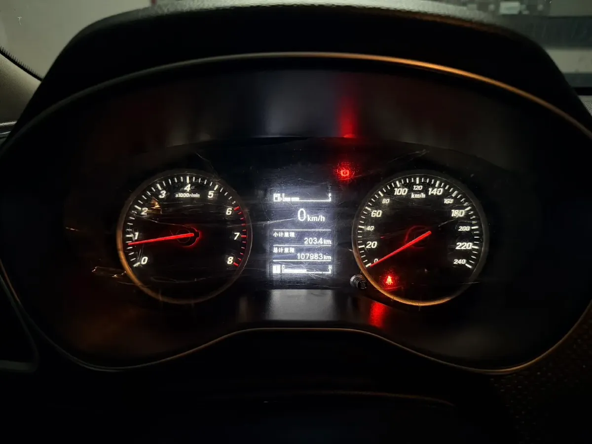 2019 BaoJun 730 1.5L 105HP L4 6MT,autocango,china used car exporter,china ev exporter,chinese used car exporter,chinese used ev exporter