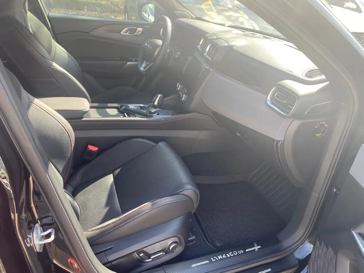 2019 LYNK&CO 01 2.0T 190HP L4 6AT,autocango,china used car exporter,china ev exporter,chinese used car exporter,chinese used ev exporter