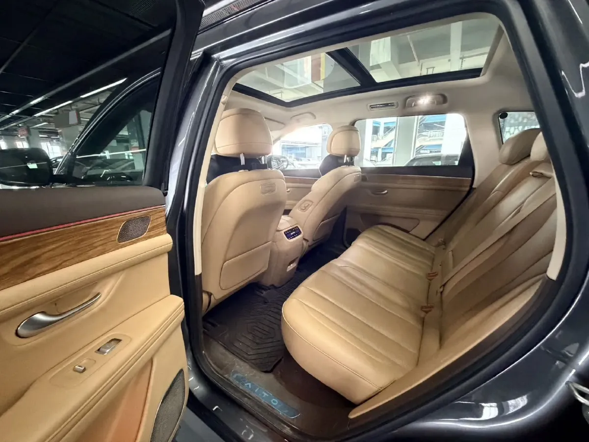 2024 AITO AITO M7 1.5T 152HP L4 REEV 40KWH,autocango,china used car exporter,china ev exporter,chinese used car exporter,chinese used ev exporter