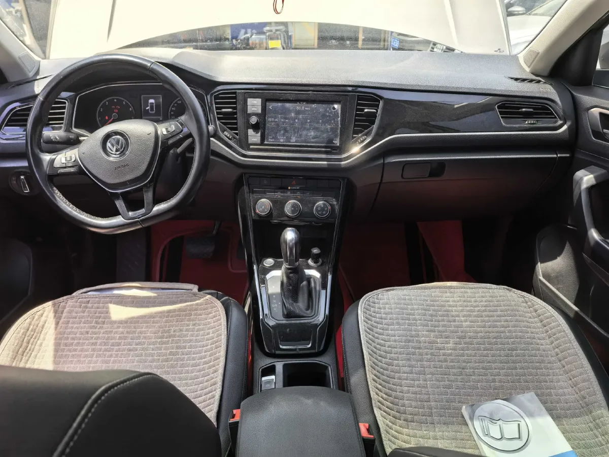 2019 Volkswagen T-Roc 1.4T 150HP L4 7DCT,autocango,china used car exporter,china ev exporter,chinese used car exporter,chinese used ev exporter