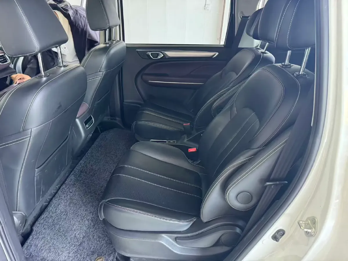 2023 GAC Trumpchi M6 1.5T 177HP L4 7DCT,autocango,china used car exporter,china ev exporter,chinese used car exporter,chinese used ev exporter