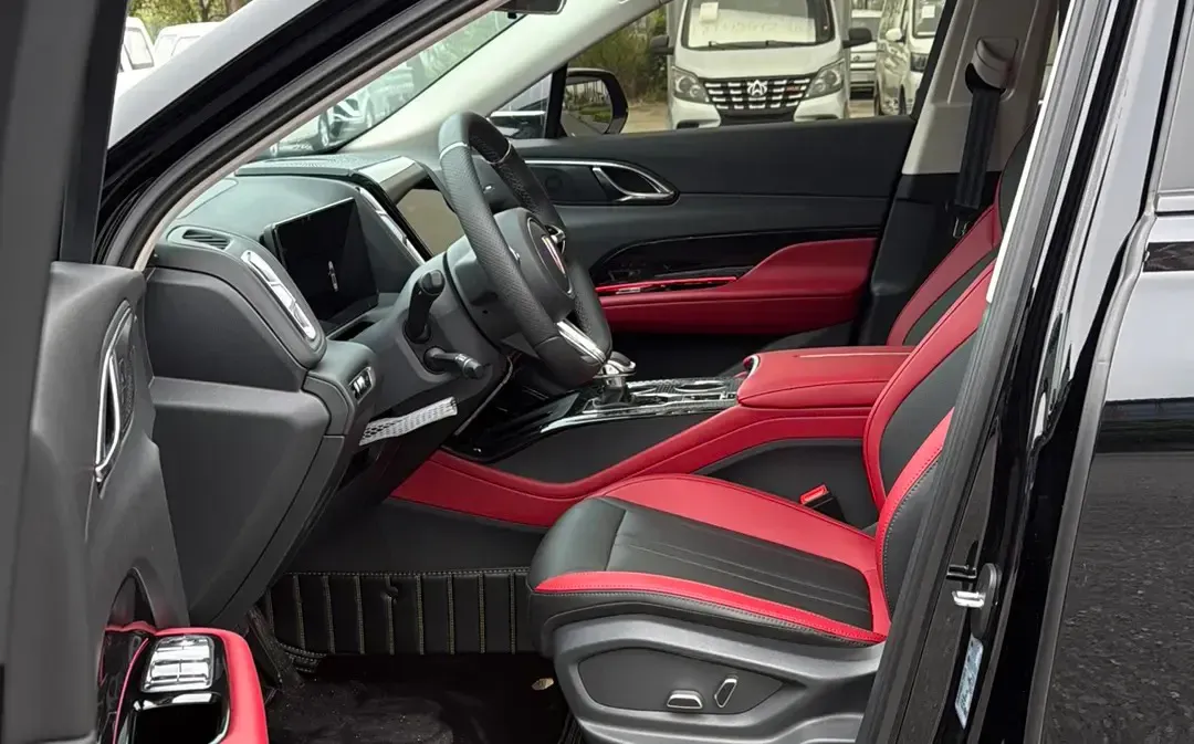 2024 HongQi HS3 1.5T 169HP L4 7DCT,autocango,china used car exporter,china ev exporter,chinese used car exporter,chinese used ev exporter