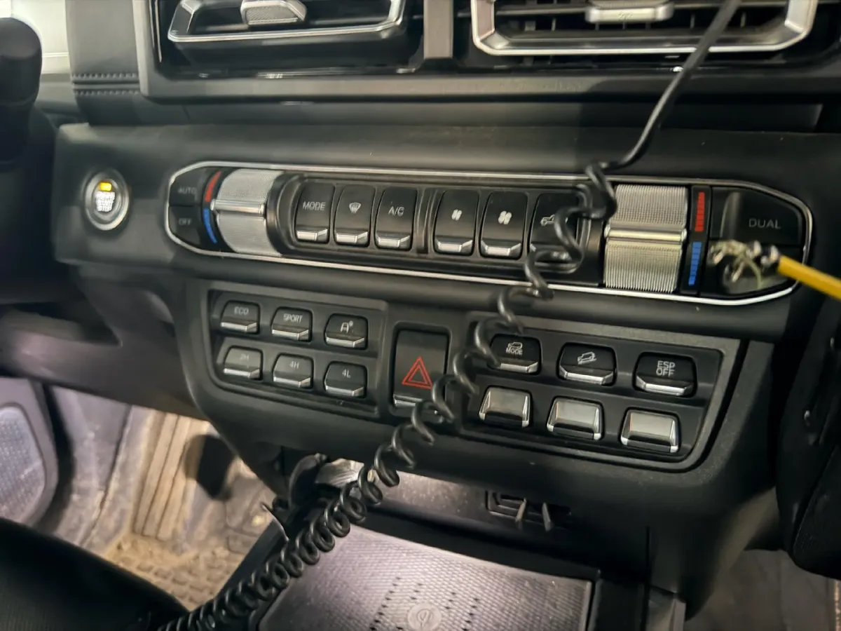 2024 212 212 T01 2.0T 252HP L4 8AT,autocango,china used car exporter,china ev exporter,chinese used car exporter,chinese used ev exporter