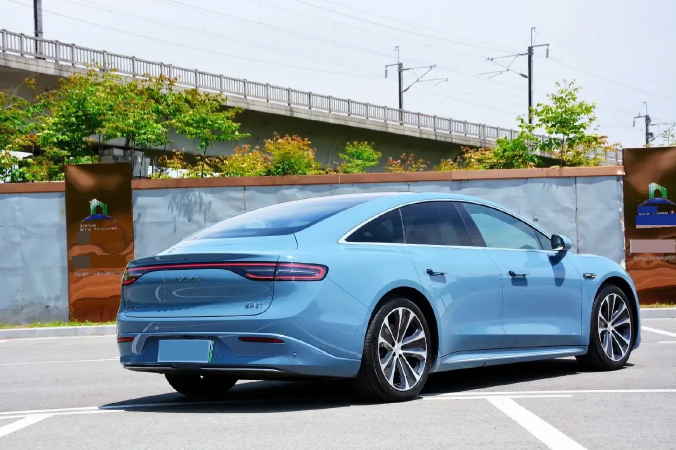 2025 Luxeed S7 BEV 100KWH,autocango,china used car exporter,china ev exporter,chinese used car exporter,chinese used ev exporter