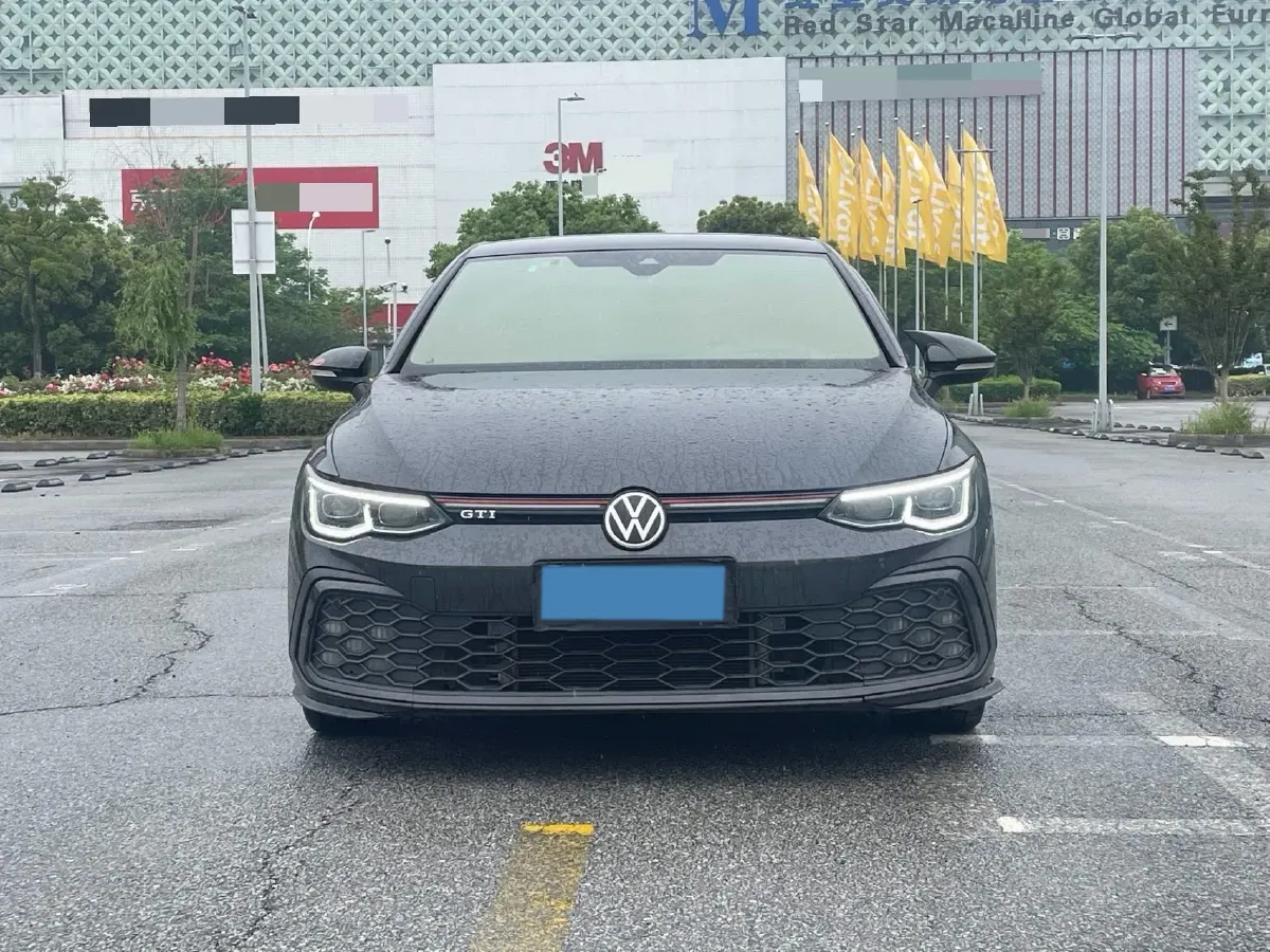 2021 Volkswagen GolfGTI 2.0T 220HP L4 7DCT,autocango,china used car exporter,china ev exporter,chinese used car exporter,chinese used ev exporter