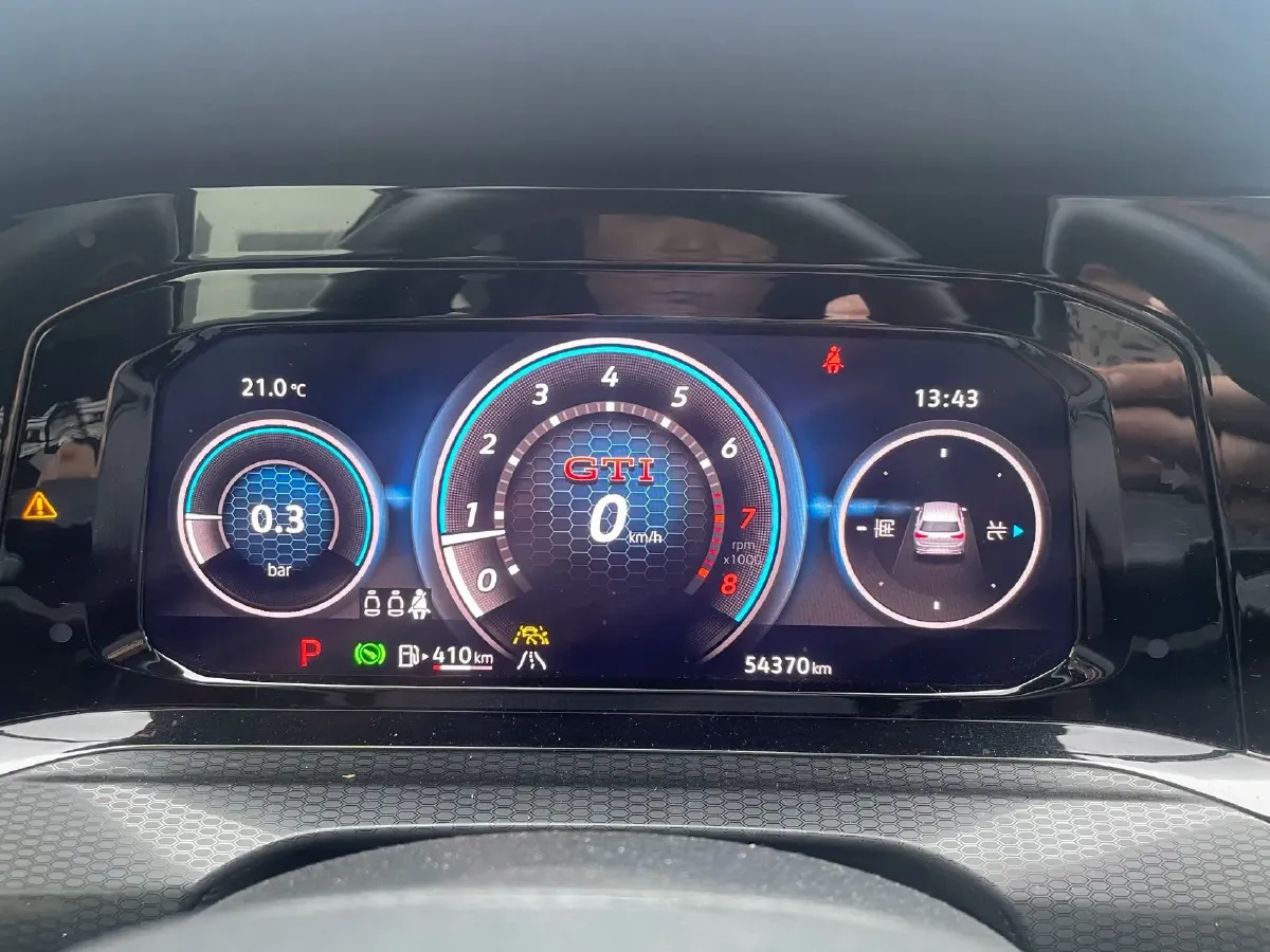 2021 Volkswagen GolfGTI 2.0T 220HP L4 7DCT,autocango,china used car exporter,china ev exporter,chinese used car exporter,chinese used ev exporter