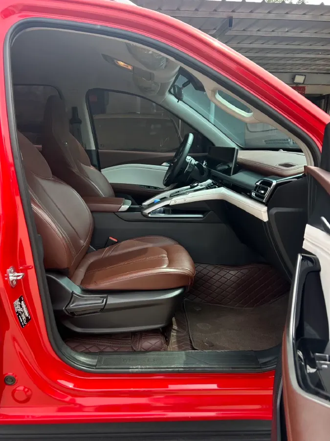 2023 MAXUS Interstellar 2.0T 218HP L4 8AT,autocango,china used car exporter,china ev exporter,chinese used car exporter,chinese used ev exporter