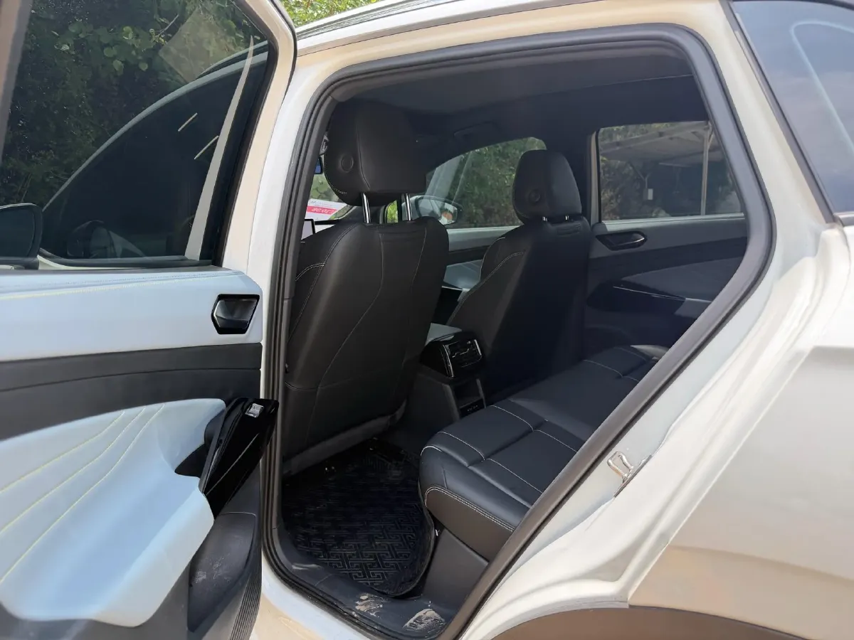 2025 Volkswagen ID.4 X BEV 52.8KWH,autocango,china used car exporter,china ev exporter,chinese used car exporter,chinese used ev exporter