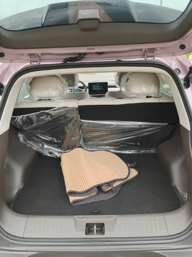 2025 Aion AION UT BEV,autocango,china used car exporter,china ev exporter,chinese used car exporter,chinese used ev exporter