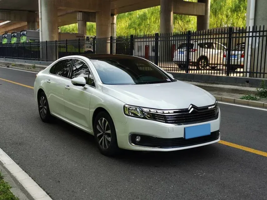 2021 Citroen C6 1.8T 211HP L4 8AT,autocango,china used car exporter,china ev exporter,chinese used car exporter,chinese used ev exporter