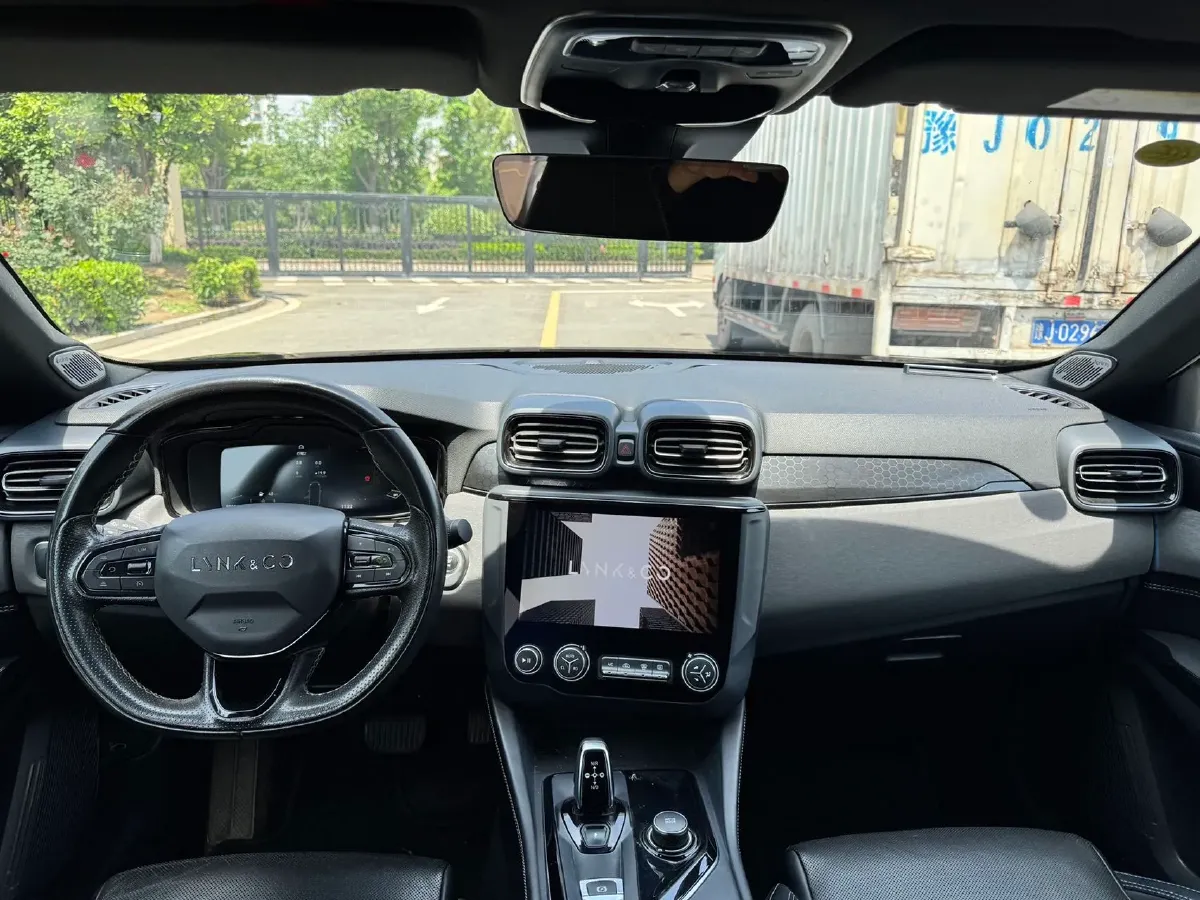 2022 LYNK&CO 03 2.0T 190HP L4 7DCT,autocango,china used car exporter,china ev exporter,chinese used car exporter,chinese used ev exporter