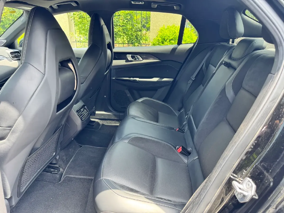 2022 LYNK&CO 03 2.0T 190HP L4 7DCT,autocango,china used car exporter,china ev exporter,chinese used car exporter,chinese used ev exporter