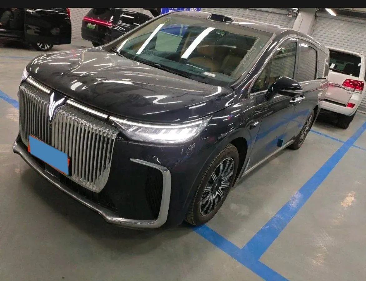 2025 Voyah Dream BEV 108.7KWH,autocango,china used car exporter,china ev exporter,chinese used car exporter,chinese used ev exporter