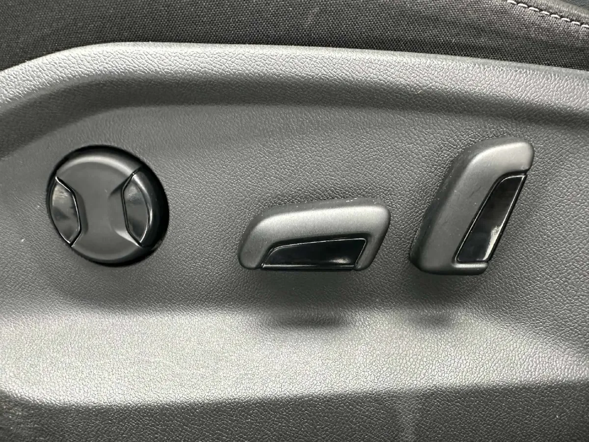 2022 Volkswagen T-Roc 1.4T 150HP L4 7DCT,autocango,china used car exporter,china ev exporter,chinese used car exporter,chinese used ev exporter