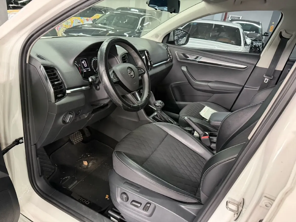 2019 Skoda Karoq 1.4T 150HP L4 7DCT,autocango,china used car exporter,china ev exporter,chinese used car exporter,chinese used ev exporter