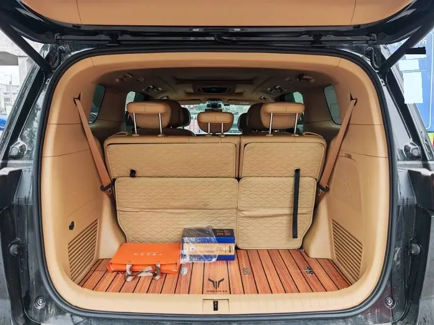 2022 Voyah Dream 1.5T 136HP L4 PHEV 25.57KWH,autocango,china used car exporter,china ev exporter,chinese used car exporter,chinese used ev exporter