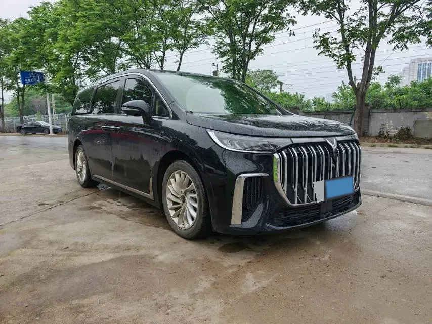 2022 Voyah Dream 1.5T 136HP L4 PHEV 25.57KWH,autocango,china used car exporter,china ev exporter,chinese used car exporter,chinese used ev exporter