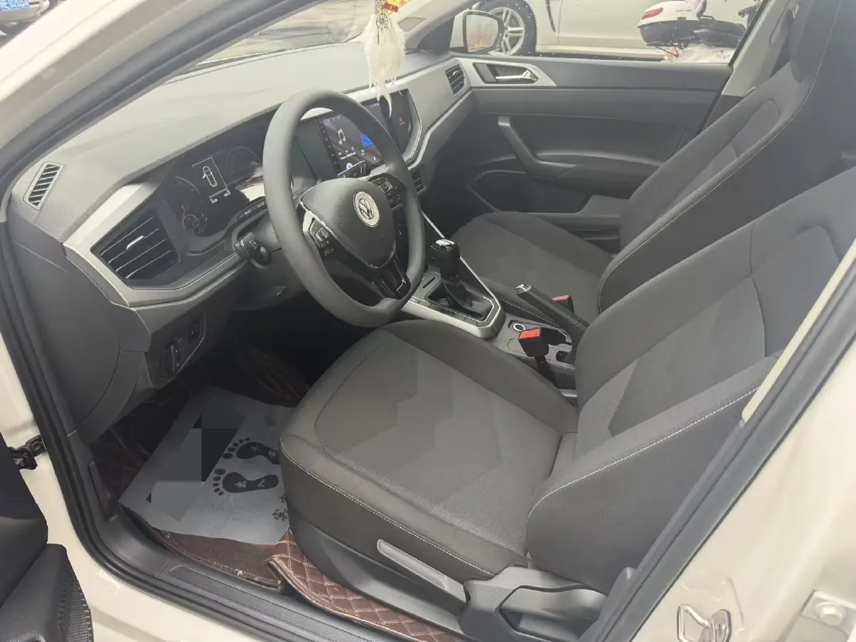 2019 Volkswagen Polo 1.5L 113HP L4 6AT,autocango,china used car exporter,china ev exporter,chinese used car exporter,chinese used ev exporter