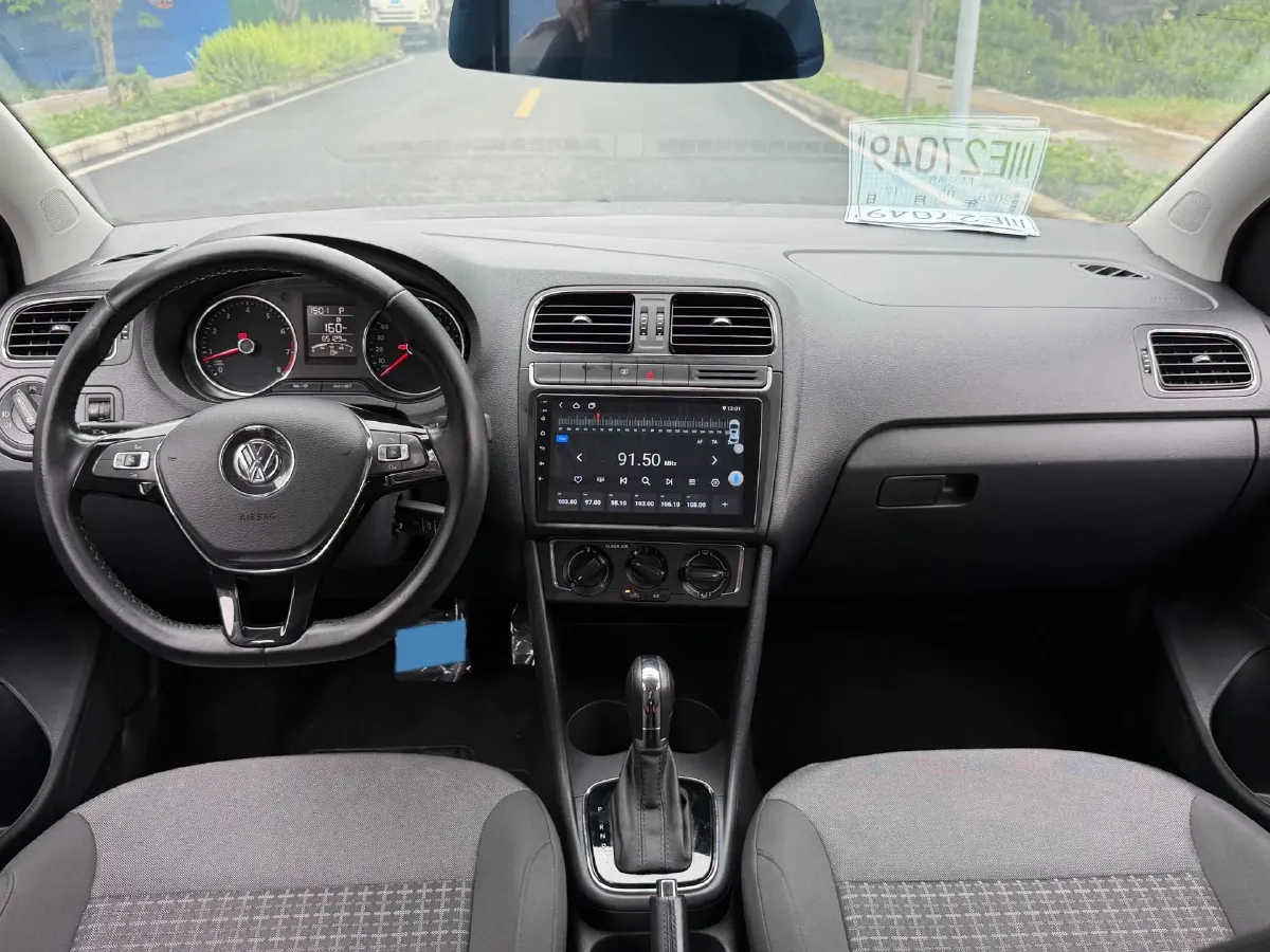 2016 Volkswagen Polo 1.6L 110HP L4 6AT,autocango,china used car exporter,china ev exporter,chinese used car exporter,chinese used ev exporter