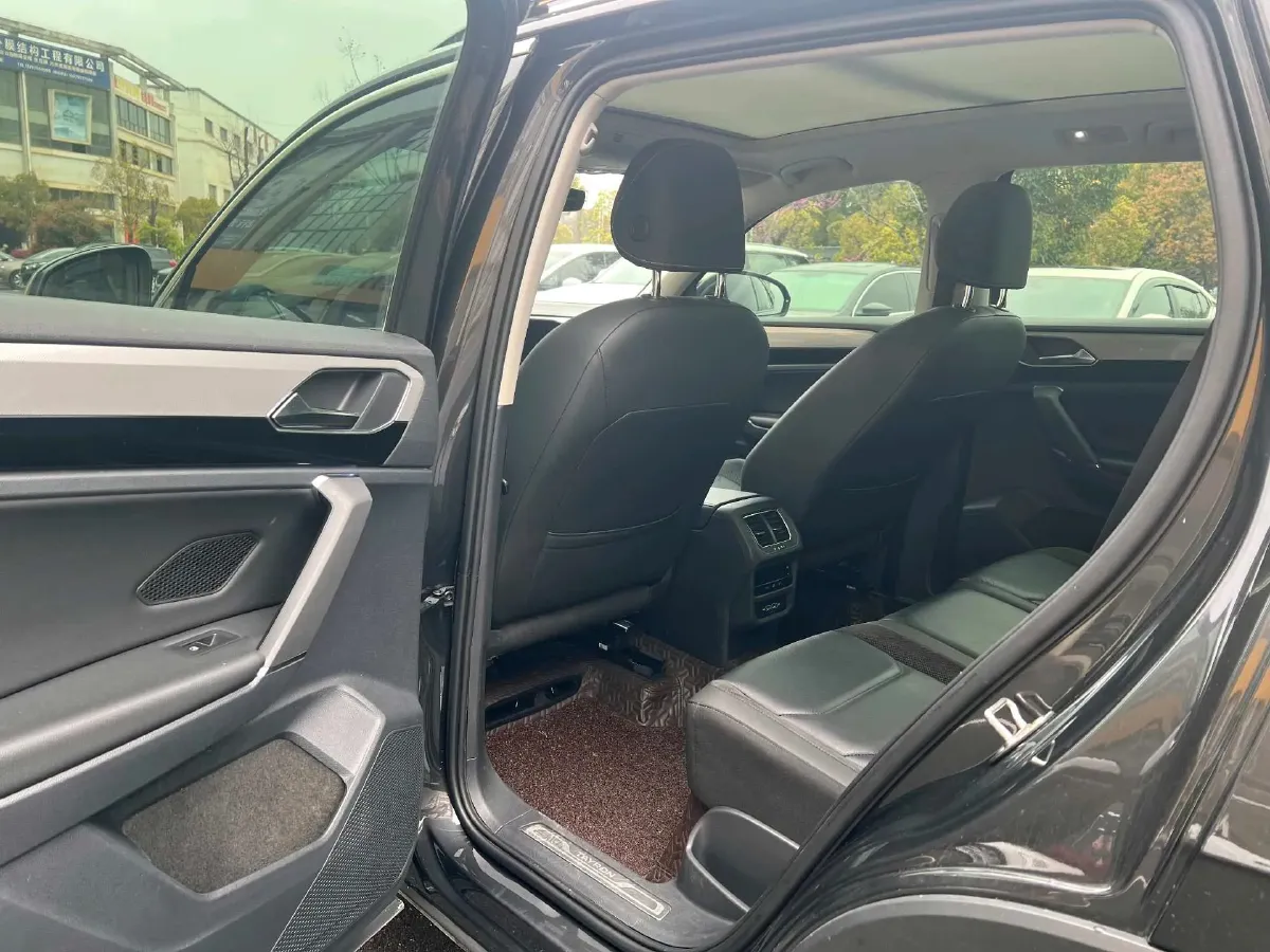 2020 Volkswagen Tayron 2.0T 186HP L4 7DCT,autocango,china used car exporter,china ev exporter,chinese used car exporter,chinese used ev exporter