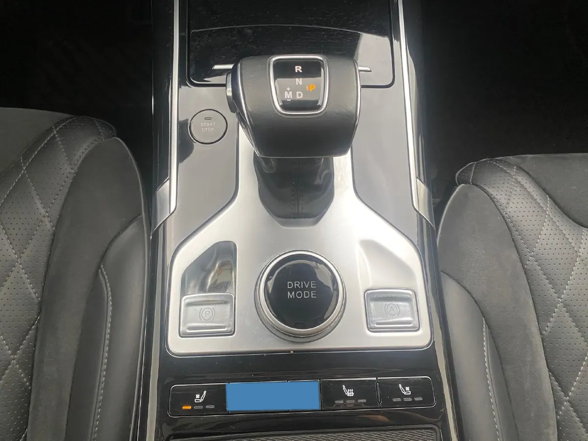 2019 HongQi HS5 2.0T 224HP L4 6AT,autocango,china used car exporter,china ev exporter,chinese used car exporter,chinese used ev exporter