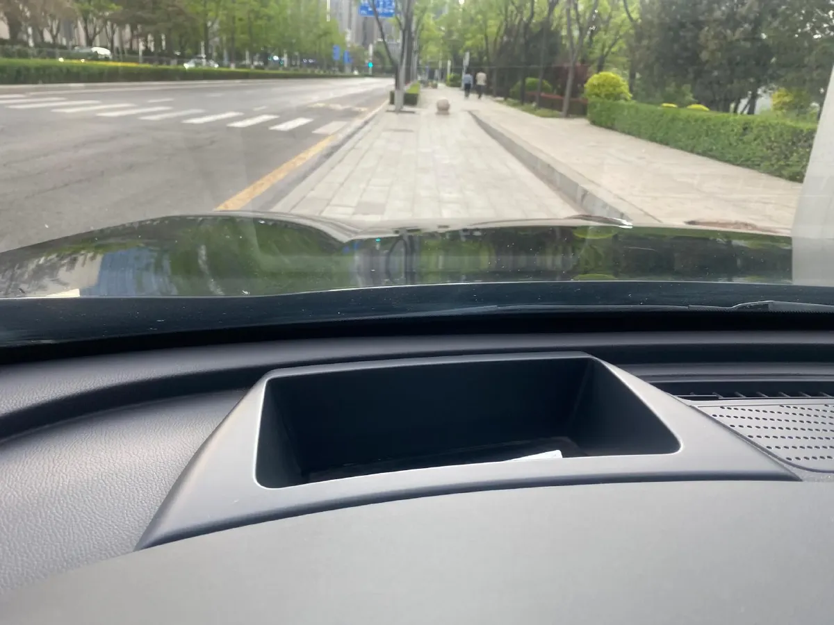 2019 HongQi HS5 2.0T 224HP L4 6AT,autocango,china used car exporter,china ev exporter,chinese used car exporter,chinese used ev exporter