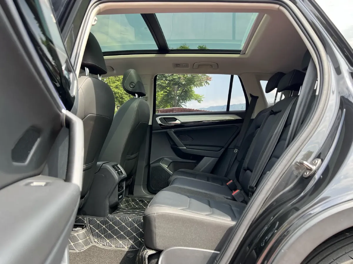 2021 Volkswagen Tayron 2.0T 186HP L4 7DCT,autocango,china used car exporter,china ev exporter,chinese used car exporter,chinese used ev exporter