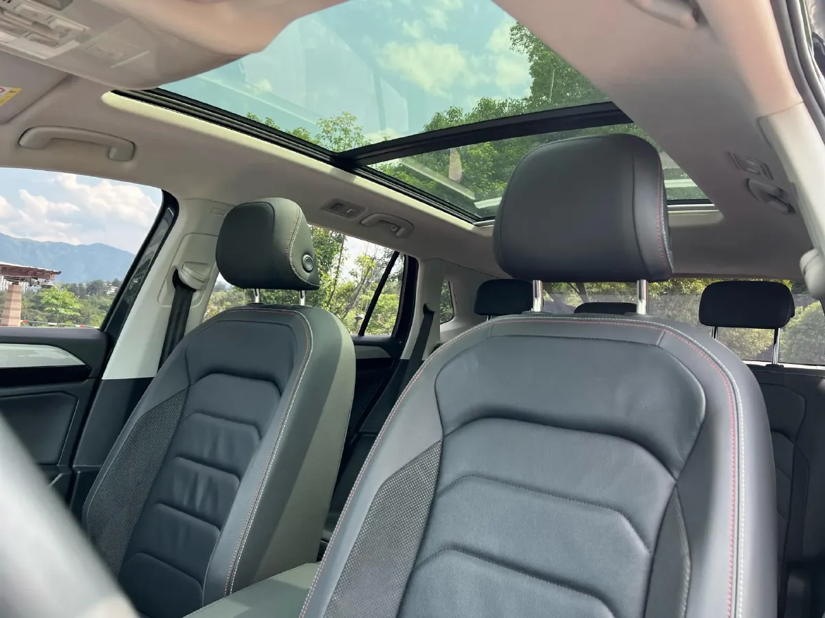 2021 Volkswagen Tayron 2.0T 186HP L4 7DCT,autocango,china used car exporter,china ev exporter,chinese used car exporter,chinese used ev exporter