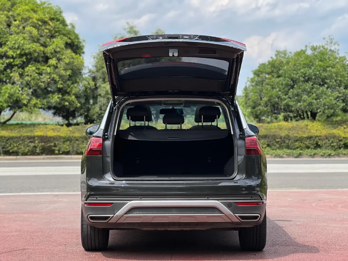 2021 Volkswagen Tayron 2.0T 186HP L4 7DCT,autocango,china used car exporter,china ev exporter,chinese used car exporter,chinese used ev exporter