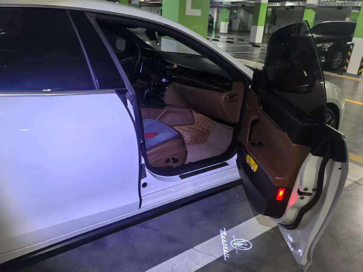 2015 Maserati Quattroporte 3.0T 409HP V6 8AT,autocango,china used car exporter,china ev exporter,chinese used car exporter,chinese used ev exporter