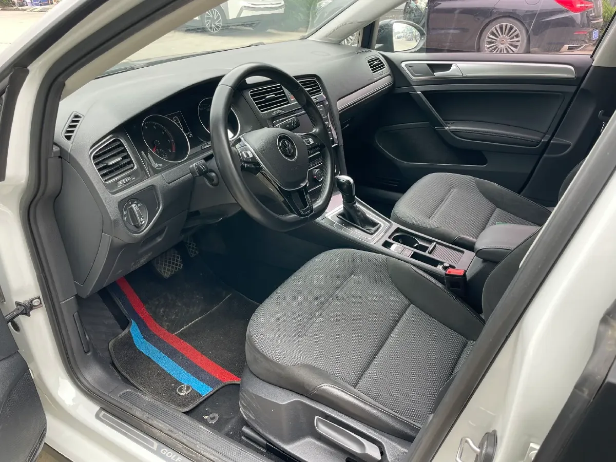 2018 Volkswagen Golf 1.6L 110HP L4 6AT,autocango,china used car exporter,china ev exporter,chinese used car exporter,chinese used ev exporter
