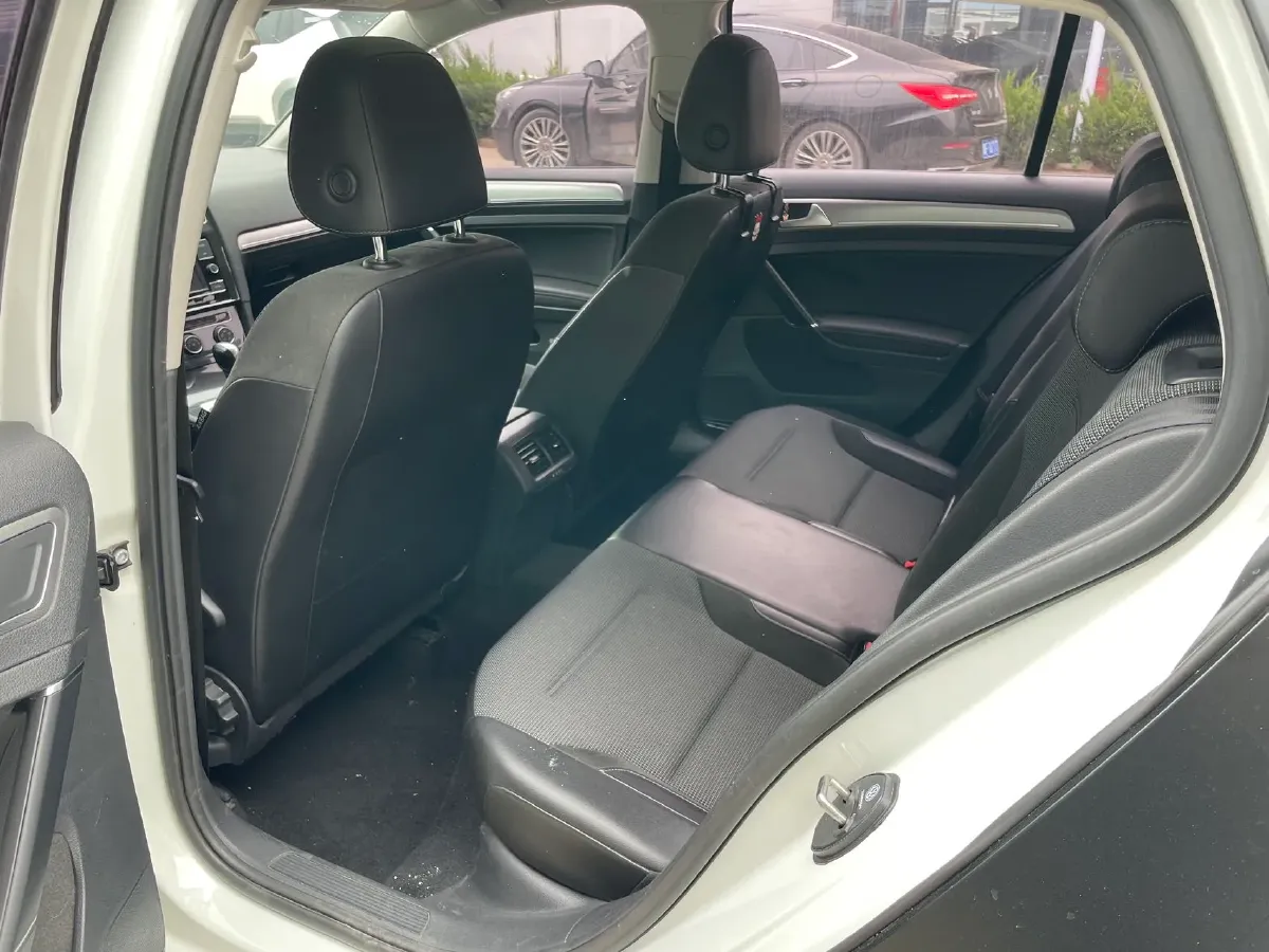 2018 Volkswagen Golf 1.6L 110HP L4 6AT,autocango,china used car exporter,china ev exporter,chinese used car exporter,chinese used ev exporter