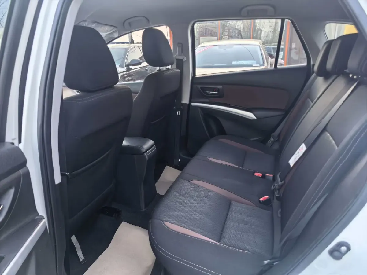 2017 Suzuki SX4 S-Cross 1.6L 122HP L4 CVT,autocango,china used car exporter,china ev exporter,chinese used car exporter,chinese used ev exporter