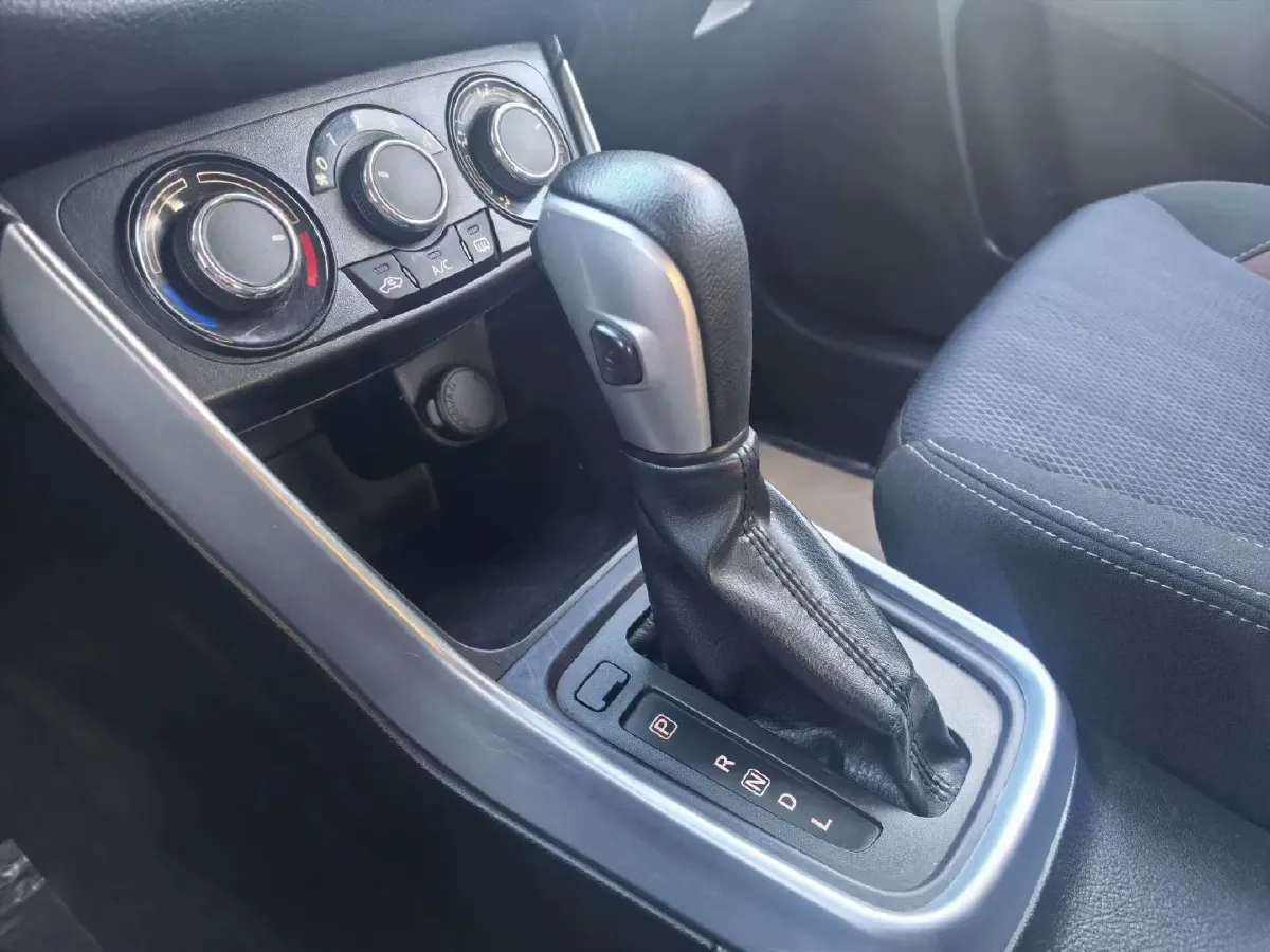 2017 Suzuki SX4 S-Cross 1.6L 122HP L4 CVT,autocango,china used car exporter,china ev exporter,chinese used car exporter,chinese used ev exporter