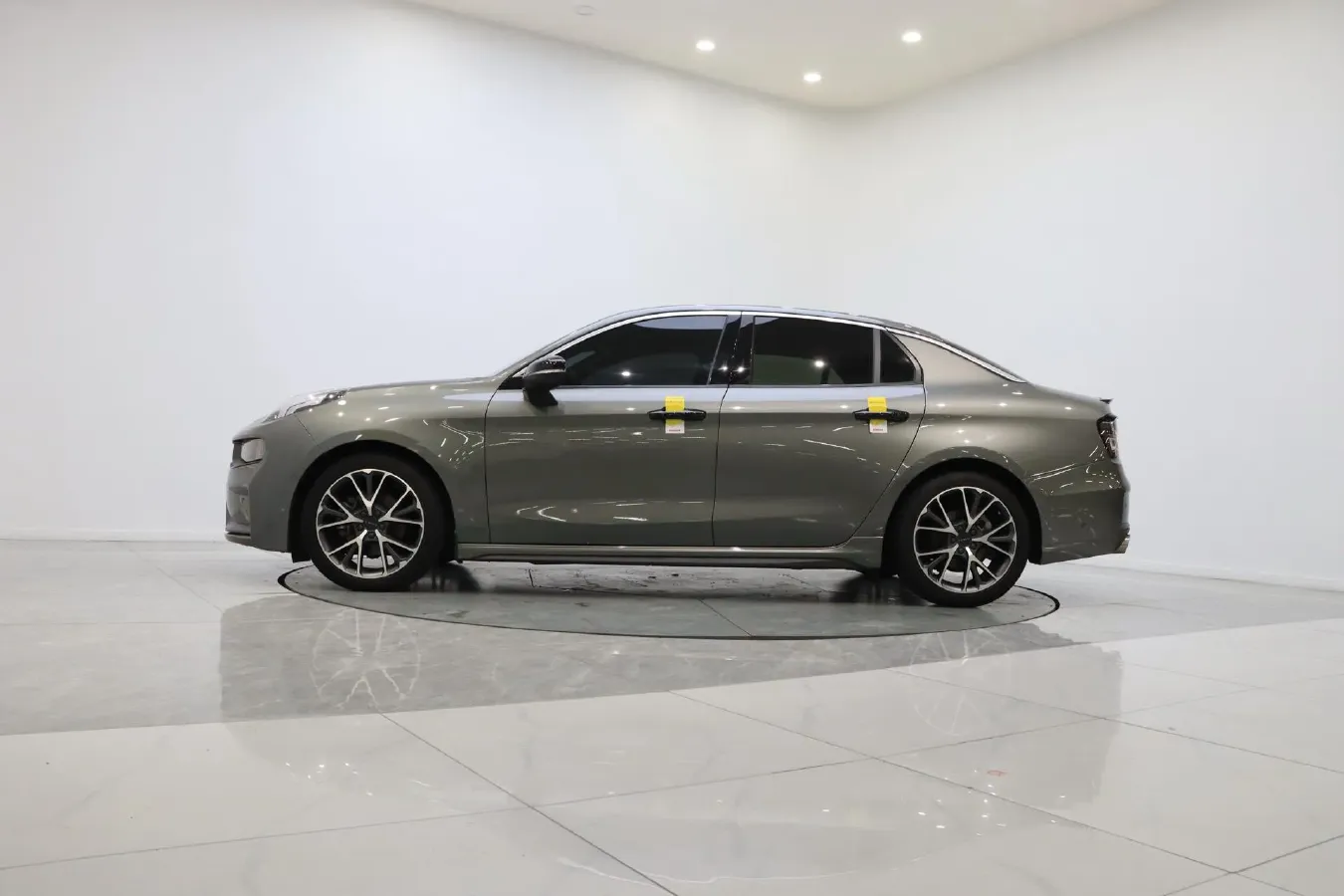 2022 LYNK&CO 03 2.0T 190HP L4 7DCT,autocango,china used car exporter,china ev exporter,chinese used car exporter,chinese used ev exporter