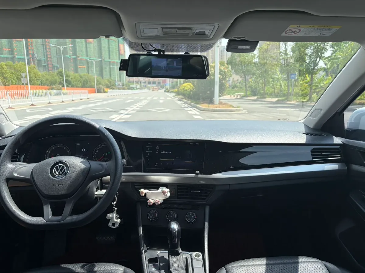 2021 Volkswagen Bora 1.5L 113HP L4 6AT,autocango,china used car exporter,china ev exporter,chinese used car exporter,chinese used ev exporter