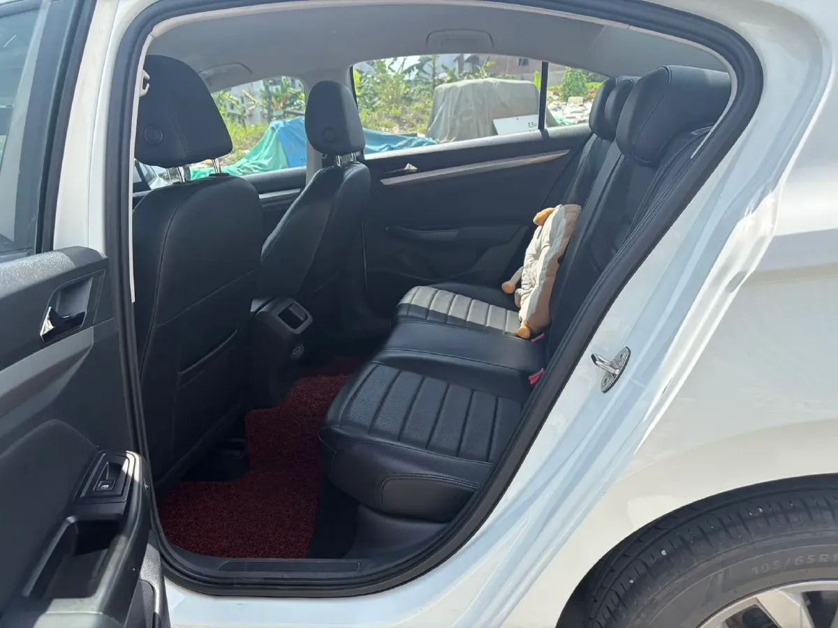 2021 Volkswagen Bora 1.5L 113HP L4 6AT,autocango,china used car exporter,china ev exporter,chinese used car exporter,chinese used ev exporter