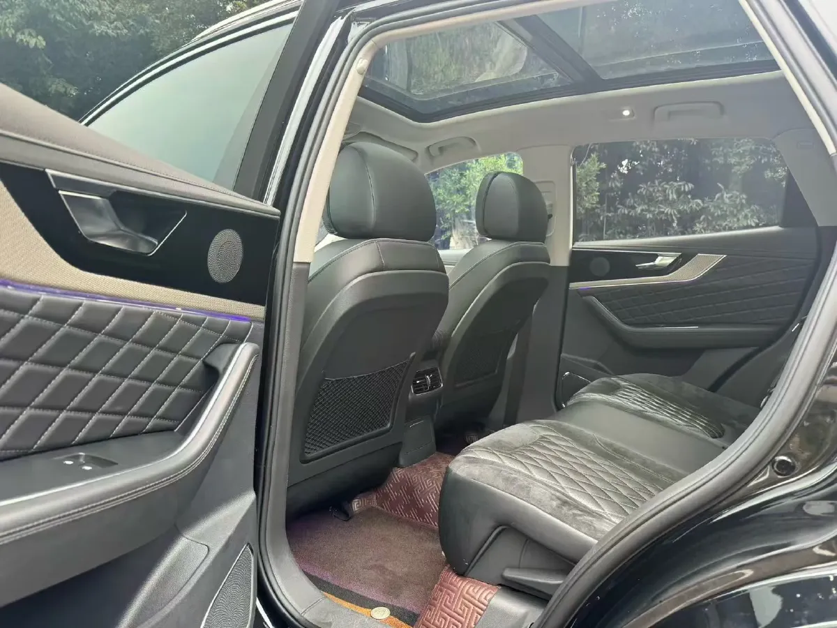 2019 HongQi HS5 2.0T 224HP L4 6AT,autocango,china used car exporter,china ev exporter,chinese used car exporter,chinese used ev exporter