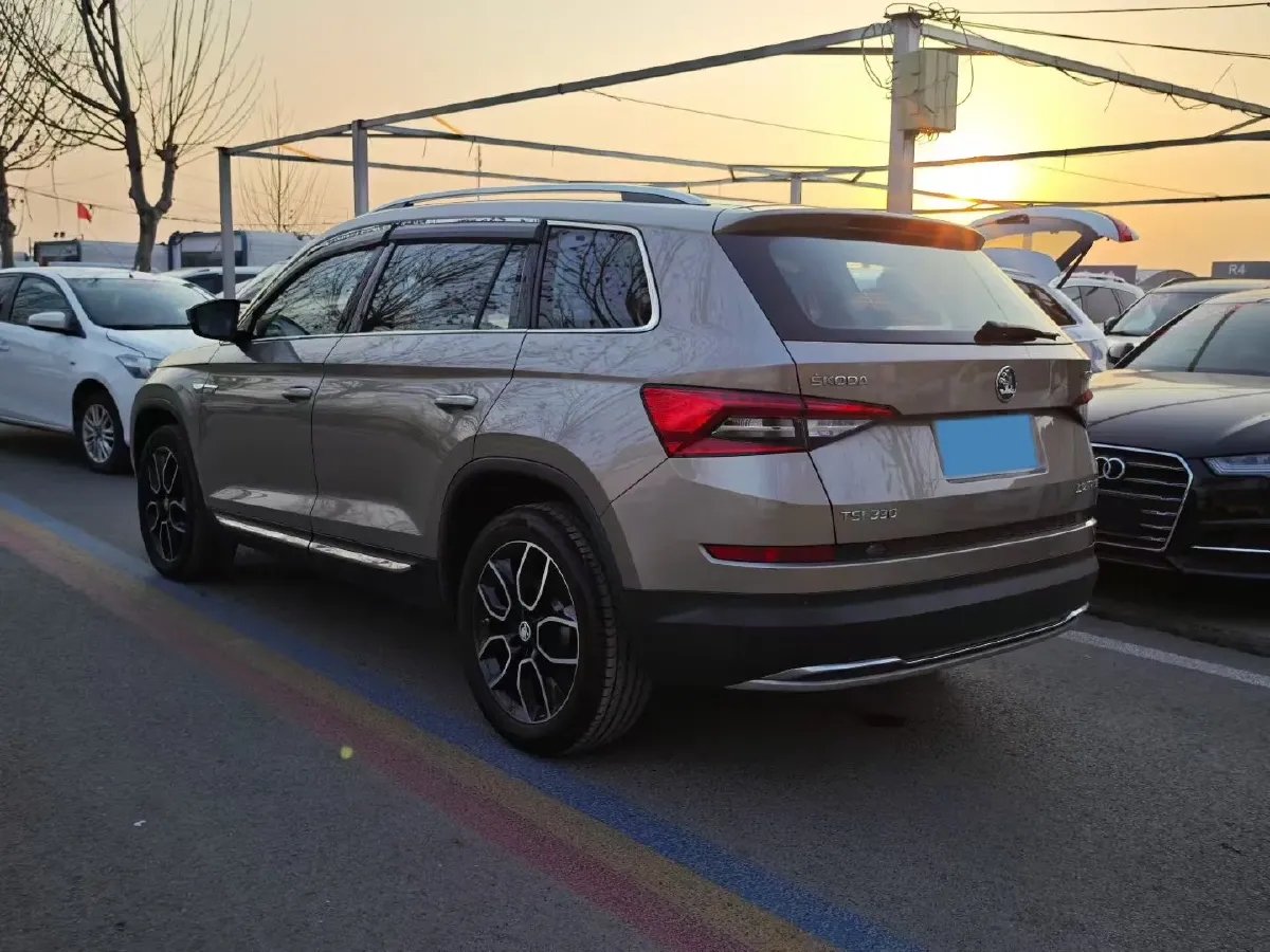 2018 Skoda Kodiak 1.8T 180HP L4 7DCT,autocango,china used car exporter,china ev exporter,chinese used car exporter,chinese used ev exporter